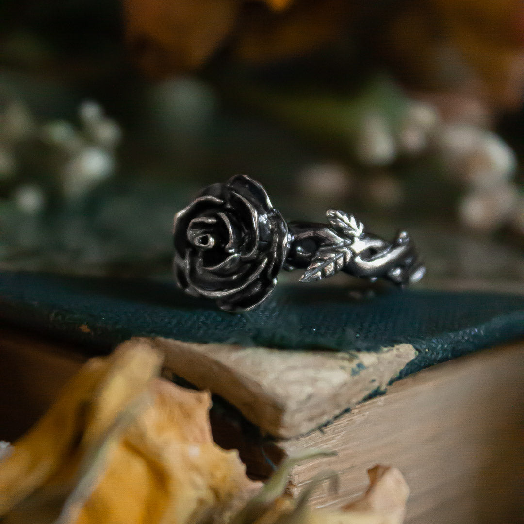Anillo Rosa Grande plata envejecida